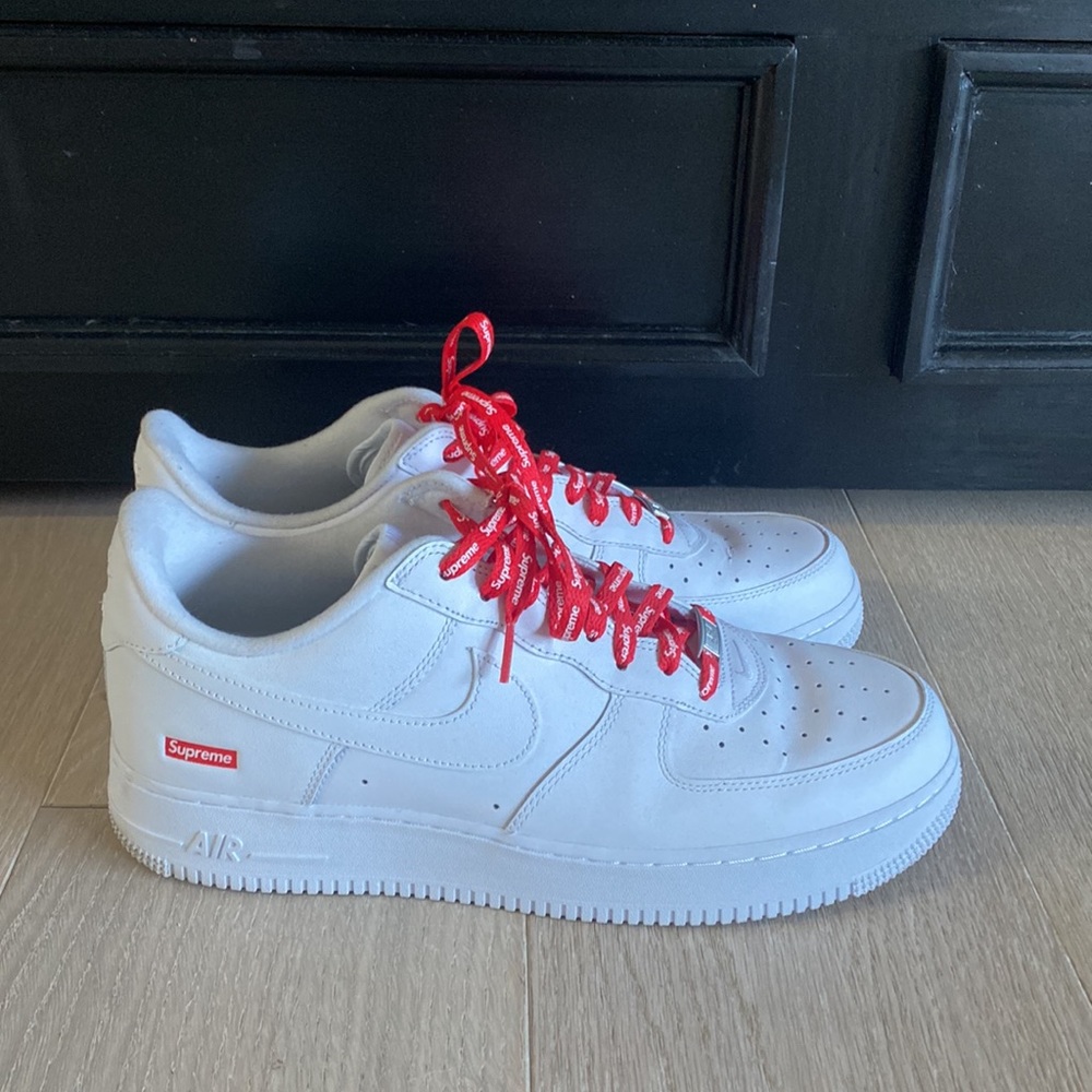 Nike Air Force 1 Low “Supreme” (men’s)
